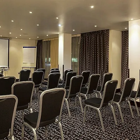 Hotel Park Grand Heathrow Hounslow