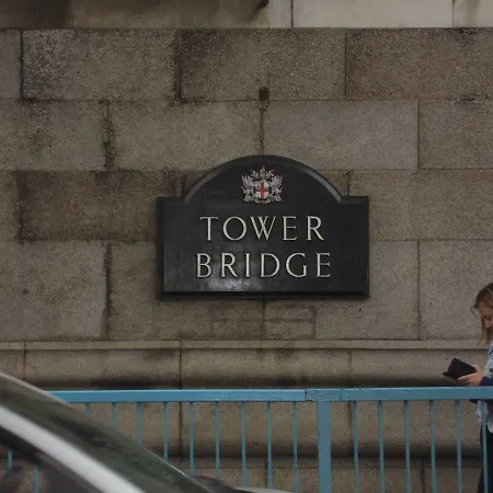 Tower Hill Royal Mint *