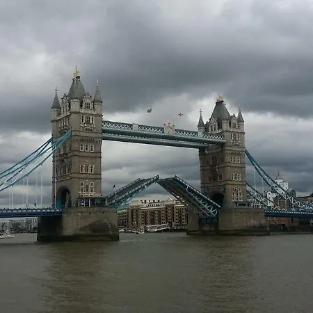 Tower Hill Royal Mint Apartment London