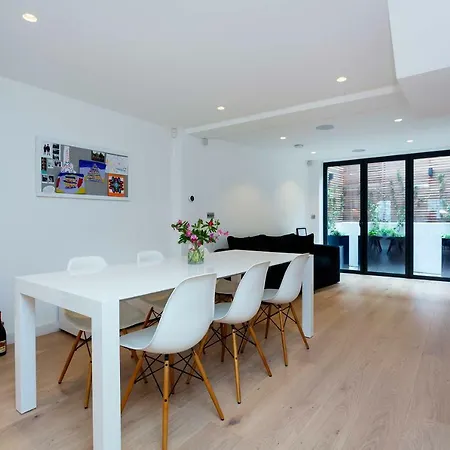 Veeve - Princedale Road Minimalism London