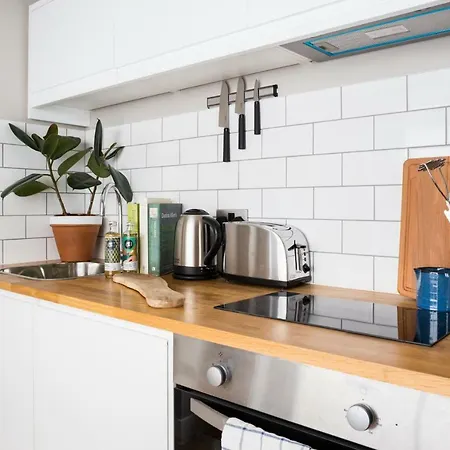 Cuckooz Mansion House Apartment London