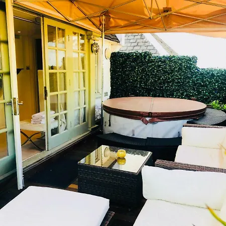 Piccadilly Circus Suites Apartment London