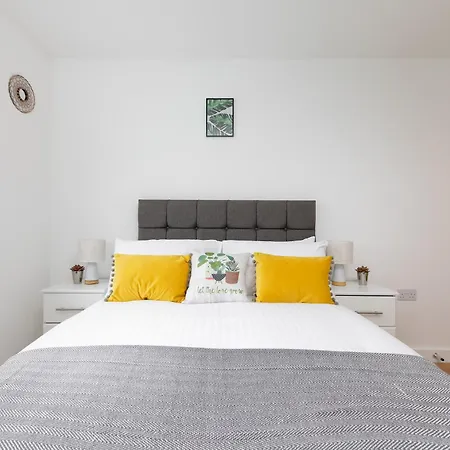 Apartment Skyvillion - Cozy In Town With Free Parking & Wifi Enfield