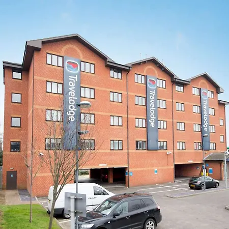 Travelodge Park Royal 2* ロンドン