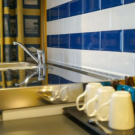 Western London Hotel 4*