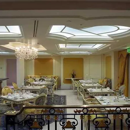 Bentley Ξενοδοχείο 5*