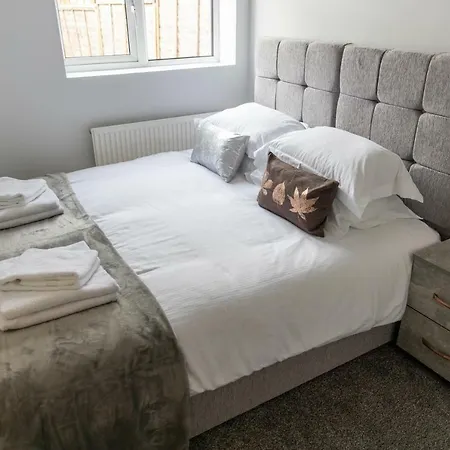 דירה London Northwick Park Serviced By Riis *