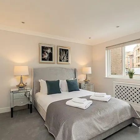 Joivy Stunning 6-bed House Near Harrods In Knightsbridge Holiday home
