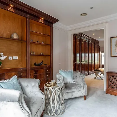 Joivy Stunning 6-bed House Near Harrods In Knightsbridge *