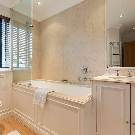 Joivy Stunning 6-bed House Near Harrods In Knightsbridge *