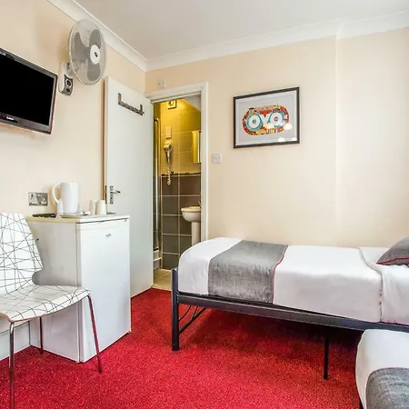 Oyo Lifestyle Golden 3* London