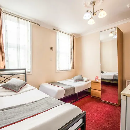 Oyo Lifestyle Golden 3*