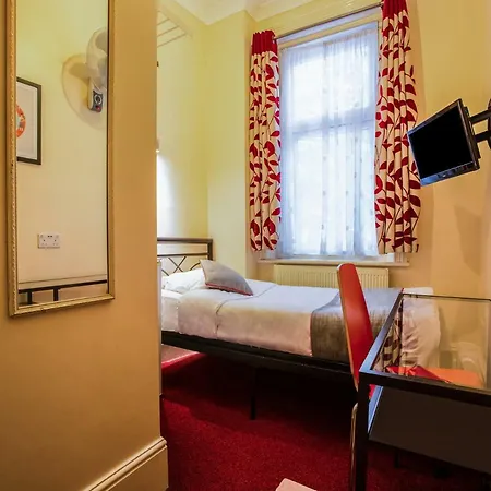 Oyo Lifestyle Golden Guest house London