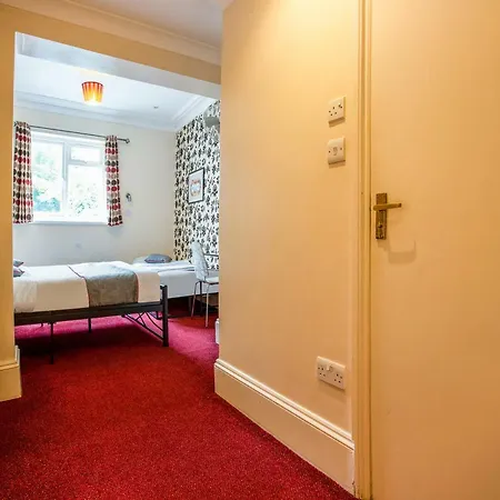 Oyo Lifestyle Golden Guest house