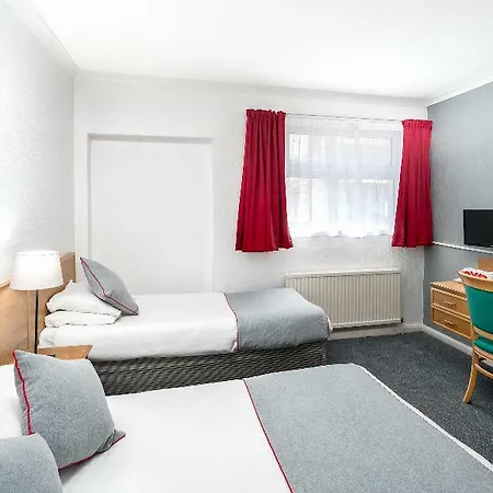 Bros Hotel London