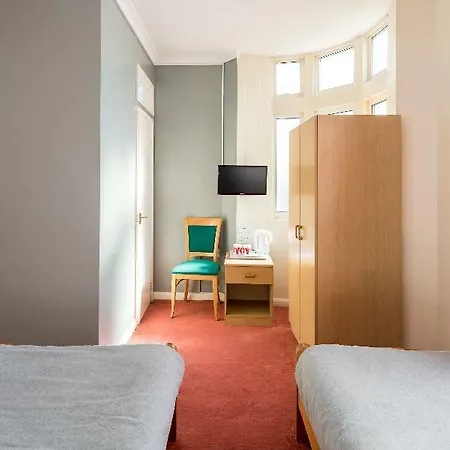 Bros Hotel 3*