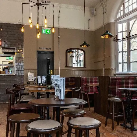 Hostel Publove @ The Rose & Crown *