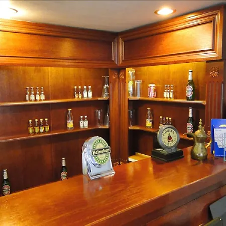 Hallam Hotel 3*