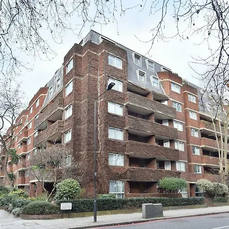 Lägenhet Minimalist Studio With Balcony In Kensington, Sleeps 4