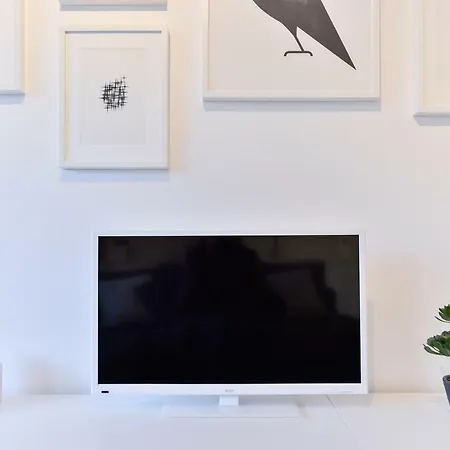 Lägenhet Minimalist Studio With Balcony In Kensington, Sleeps 4 *