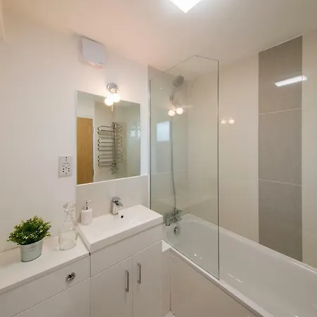 Urban Living Apartment *
