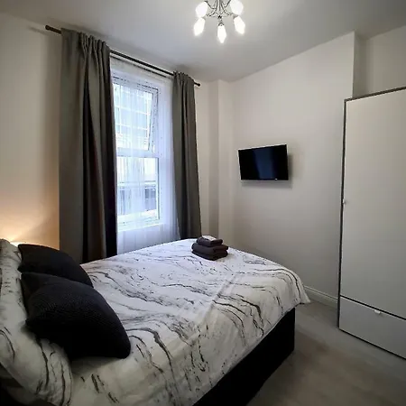 Victoria Guest house London