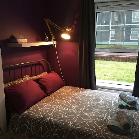 Redlynch House Bed & Breakfast London