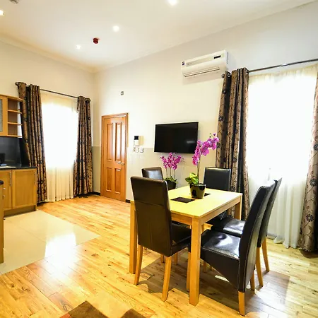 Hyde Park Apartment