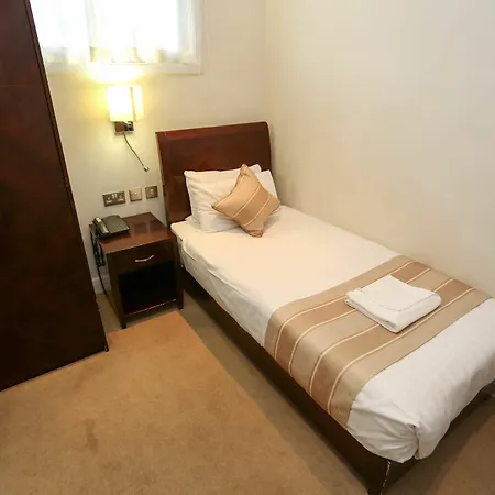 The Kensington 3* London