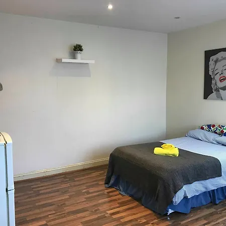 Mapesbury Hostel