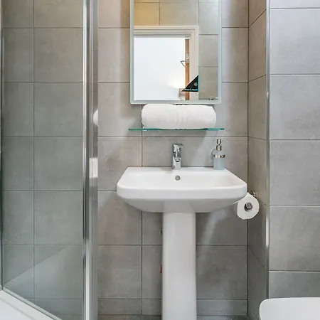 Oyo Townhouse New England, Victoria Hotell London