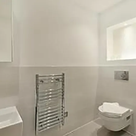 Apartment The Soho Mandeville London