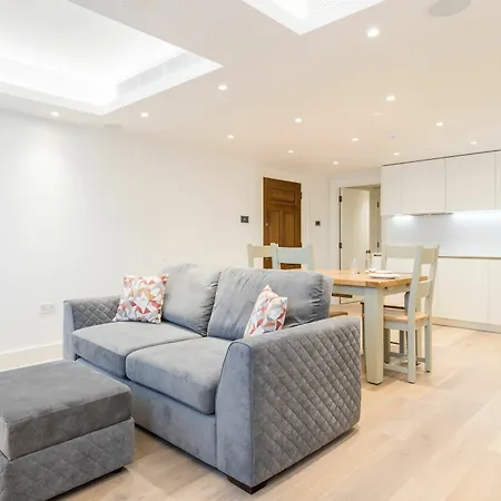 Luxurious By Richmond Park