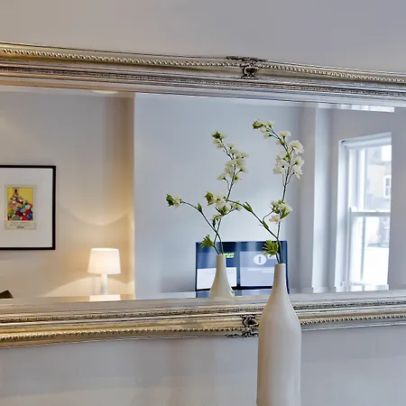 Apartment The Soho Mandeville London
