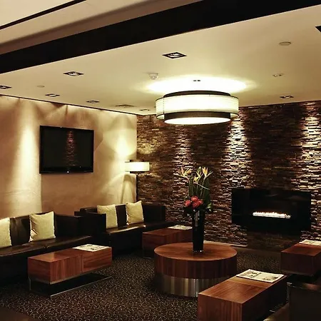 Hotel Stamford Bridge 4*