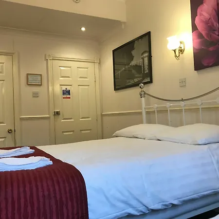 Hotel Springfield 2*