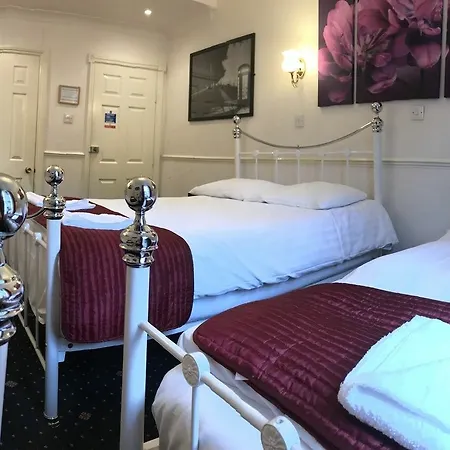 Hotel Springfield 2*
