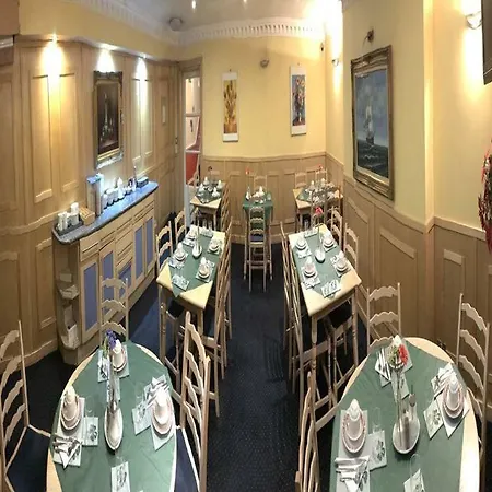 Springfield Hotel 2*
