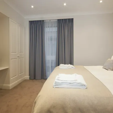 Apart-hotel Manson Place 4*