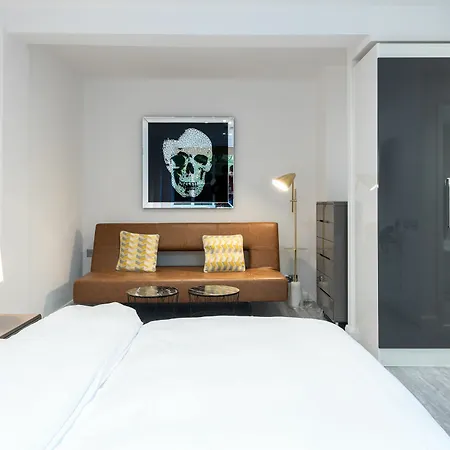 Appart hôtel Roland House
