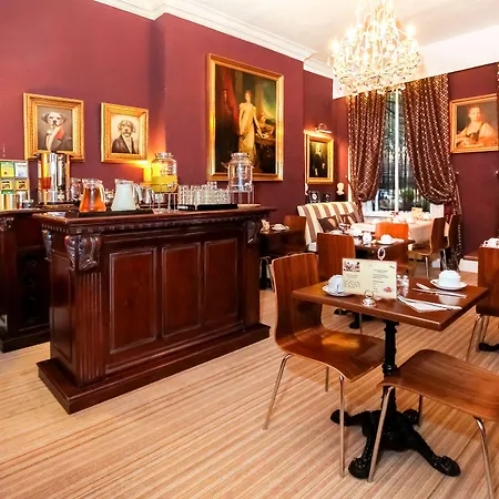 Arosfa By Compass Hospitality 3*