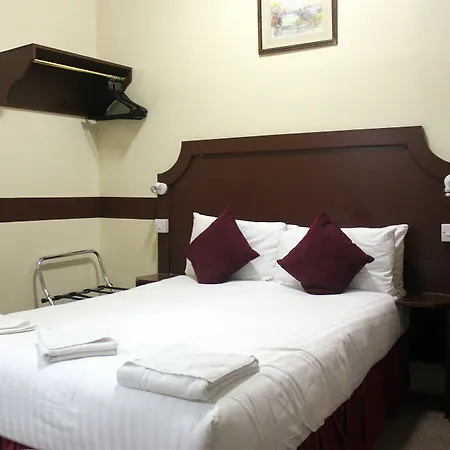 Otel Victoria Station 2*