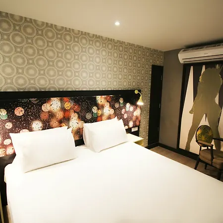 Western Wembley 4*