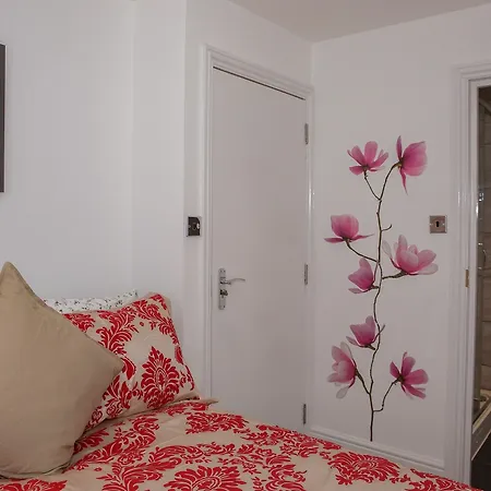 Gooseacre Guest house 3*