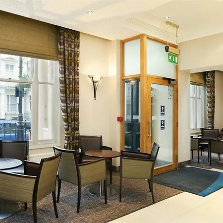 Express Victoria By Ihg Hotel London