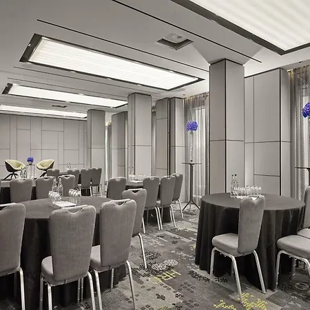 Park Plaza Waterloo Hotel 4*