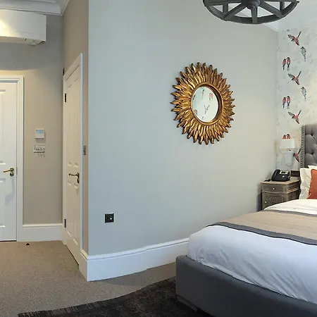 The One Tun Pub & 4*