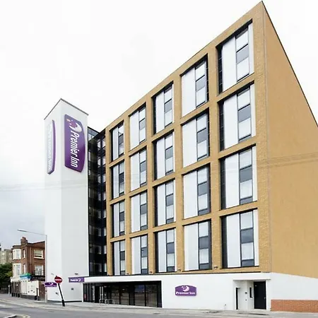 Premier Tottenham Hale Londra