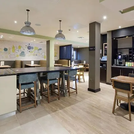Premier Tottenham Hale Hotel