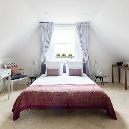 Kew Gardens Bed & Breakfast